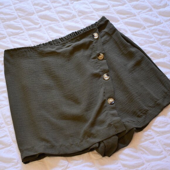 CLOSING SALE! 
Olive Green Skort - Picture 1 of 3